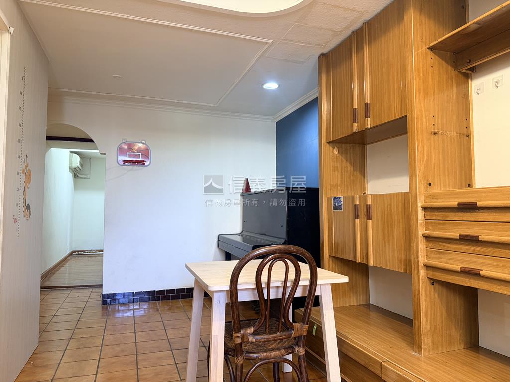 近未來加蚋站－潛力美寓Ａ房屋室內格局與周邊環境