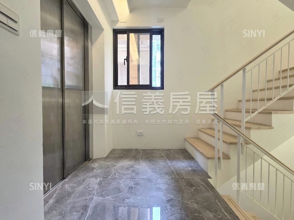 崗石氣派電梯別墅房屋室內格局與周邊環境