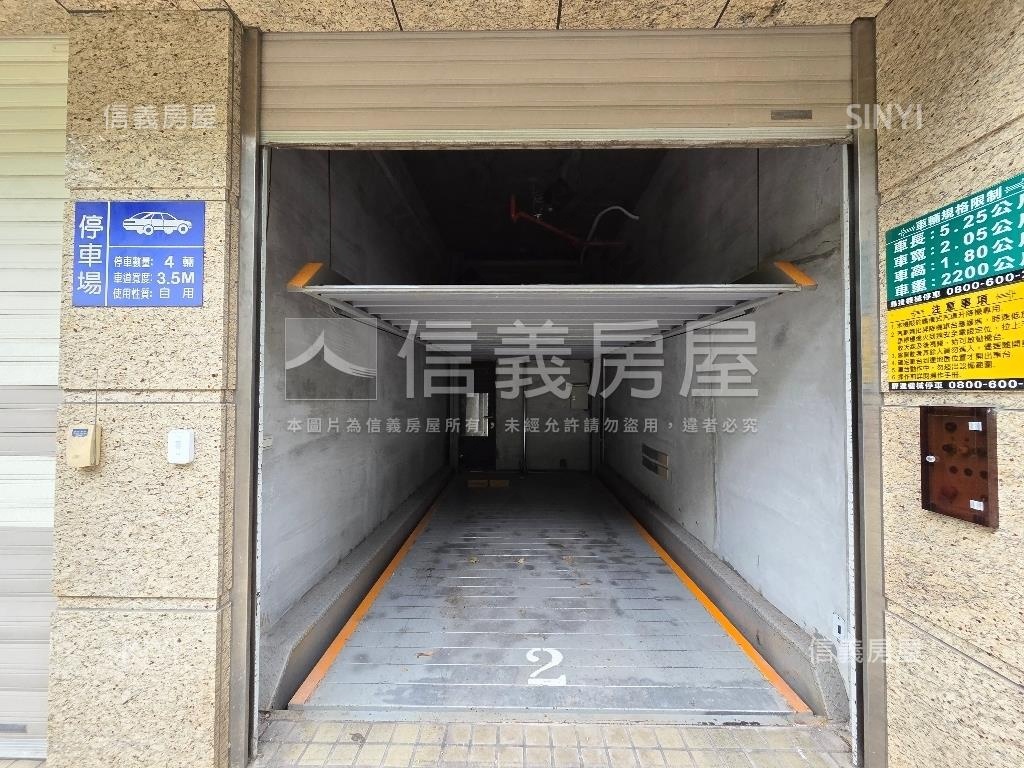 崗石氣派電梯別墅房屋室內格局與周邊環境