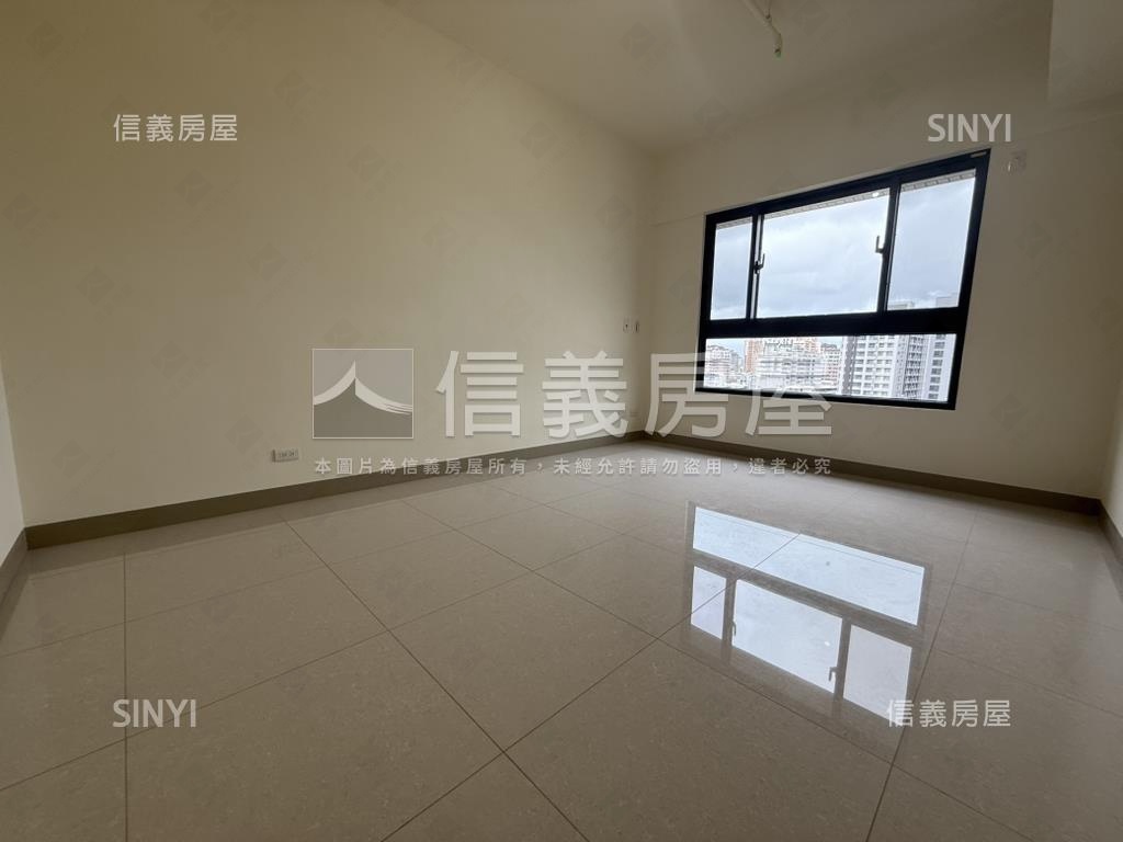 綠廳院高樓景觀兩房車位房屋室內格局與周邊環境