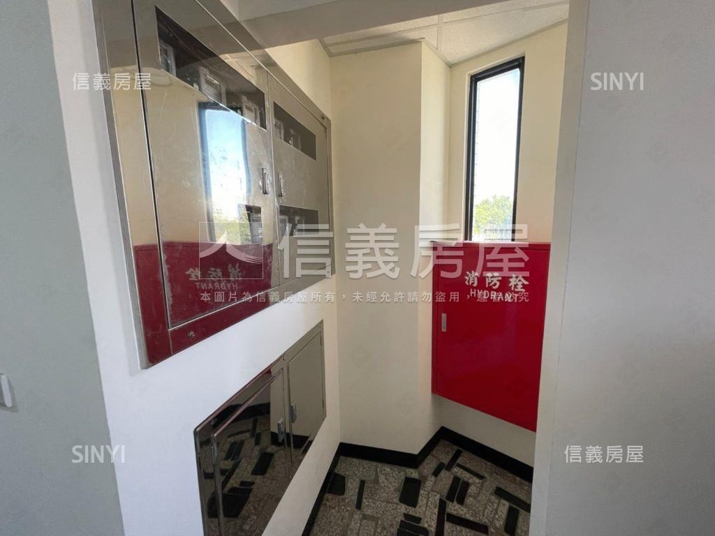 奇美投報角窗電梯傳家宿舍房屋室內格局與周邊環境