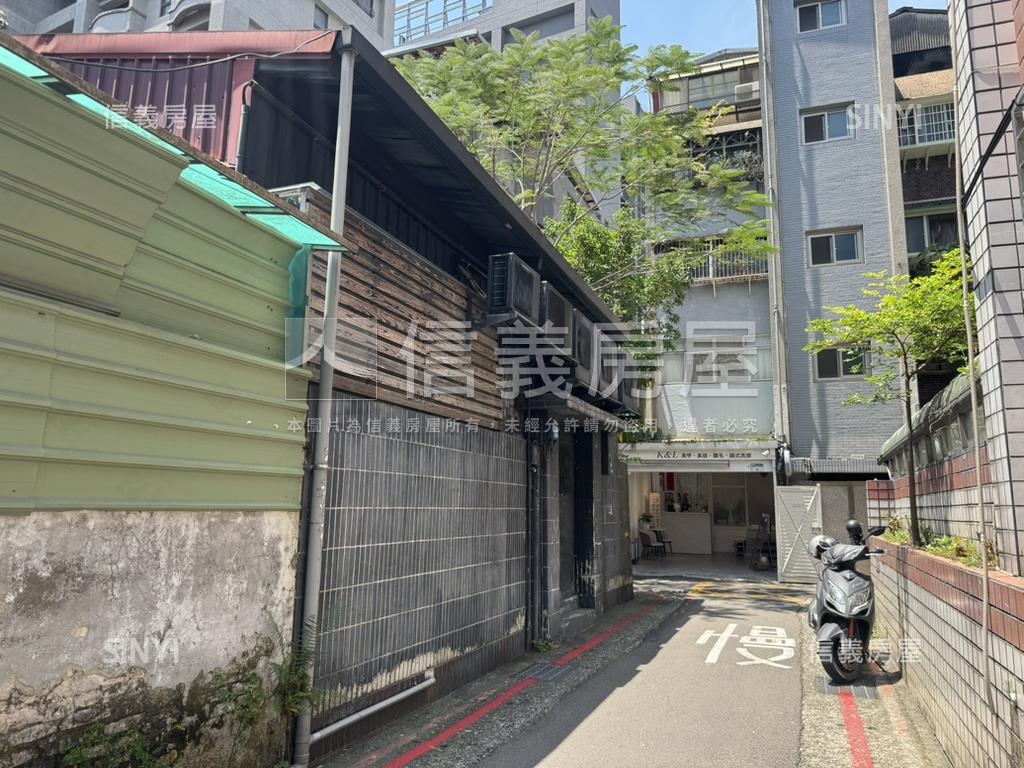 連雲街３０坪土地出售房屋室內格局與周邊環境