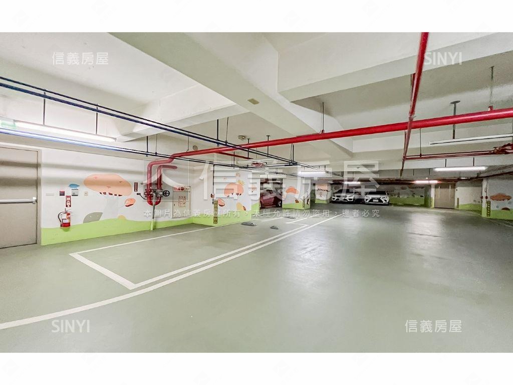 大毅崇德１１四房雙車位房屋室內格局與周邊環境
