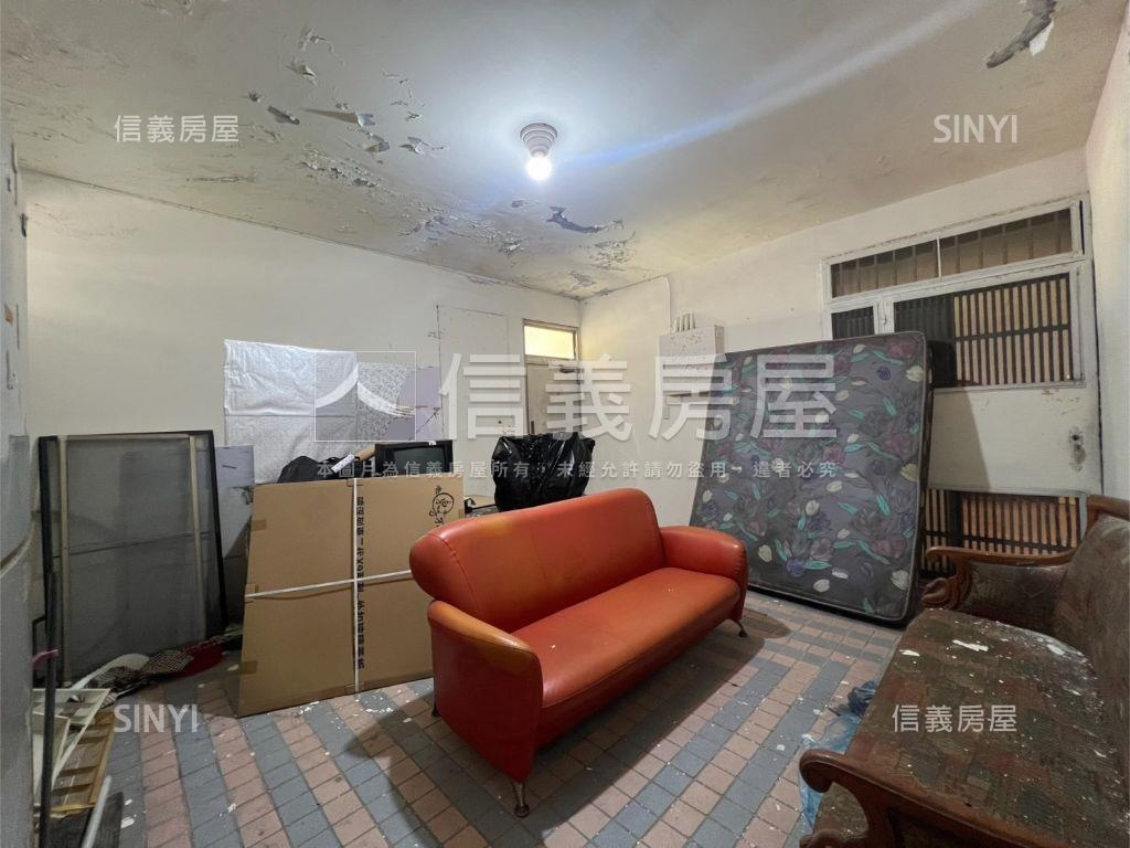 安平｜經典頂樓大空間美居房屋室內格局與周邊環境