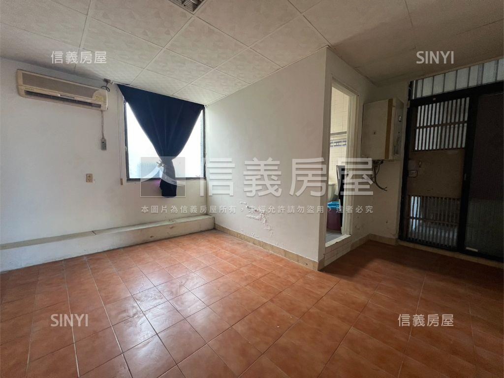 安平｜經典頂樓大空間美居房屋室內格局與周邊環境