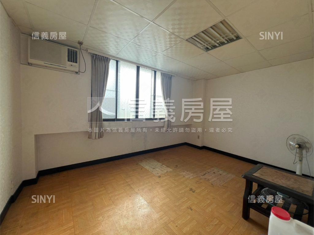 安平｜經典頂樓大空間美居房屋室內格局與周邊環境