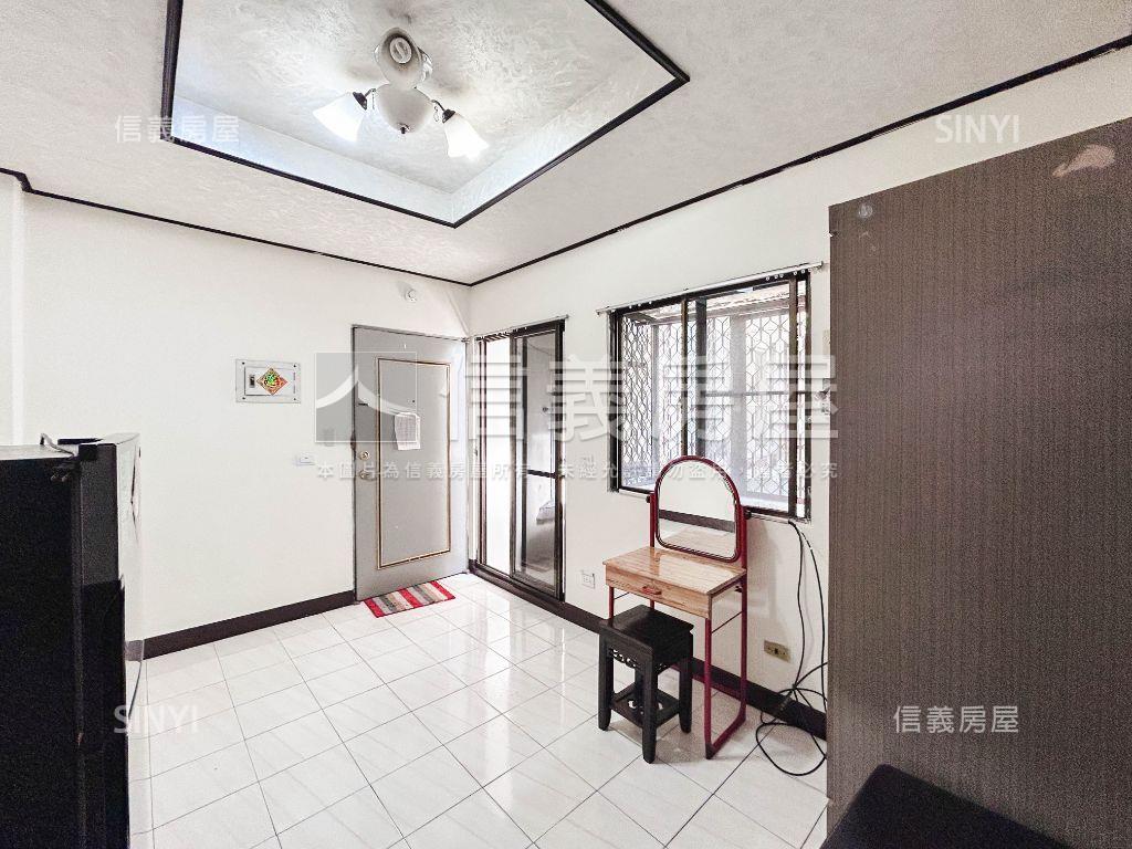 裕豐二樓套房房屋室內格局與周邊環境
