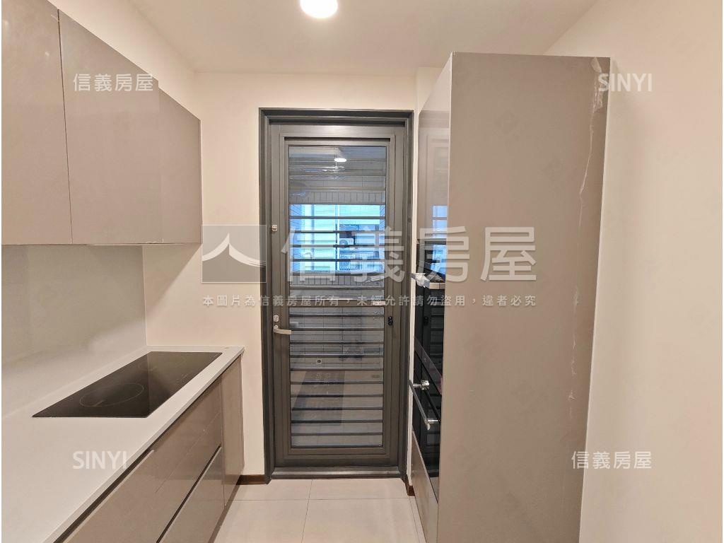 ★湖濱城高樓兩房Ｂ２平車房屋室內格局與周邊環境