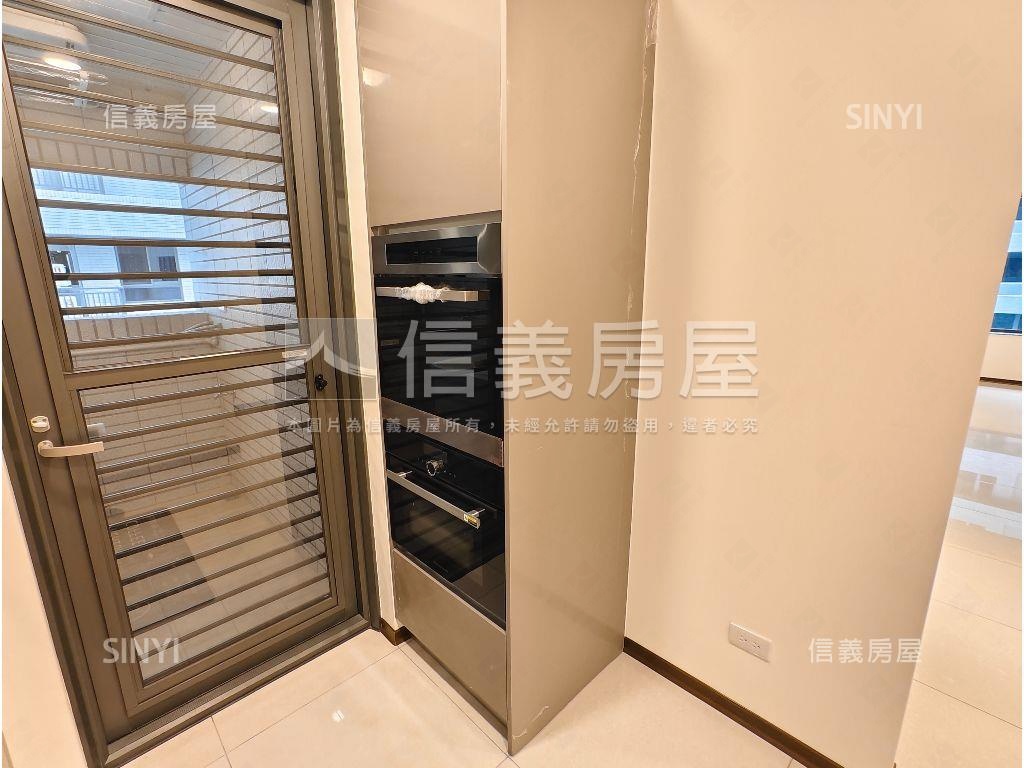 ★湖濱城高樓兩房Ｂ２平車房屋室內格局與周邊環境