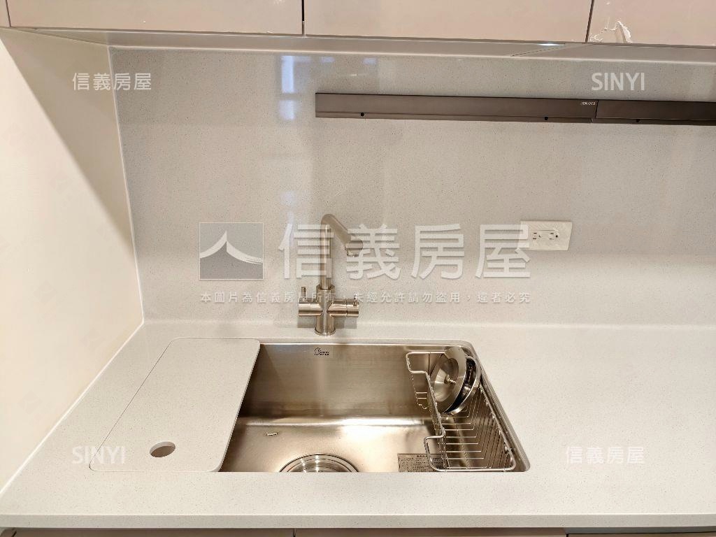 ★湖濱城高樓兩房Ｂ２平車房屋室內格局與周邊環境