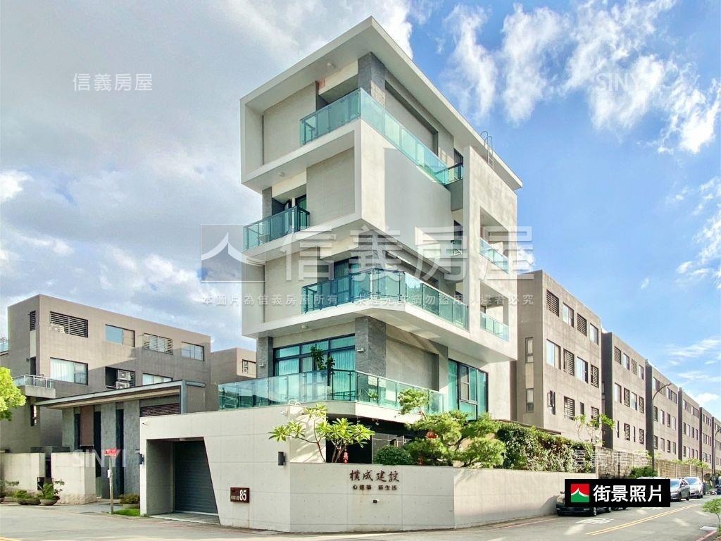 誠意出售大面寬土地房屋室內格局與周邊環境