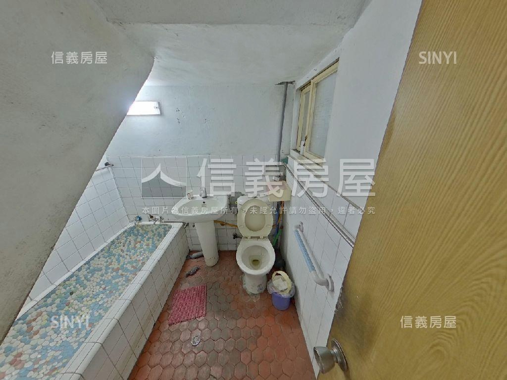 彰北泰和騎樓透天房屋室內格局與周邊環境