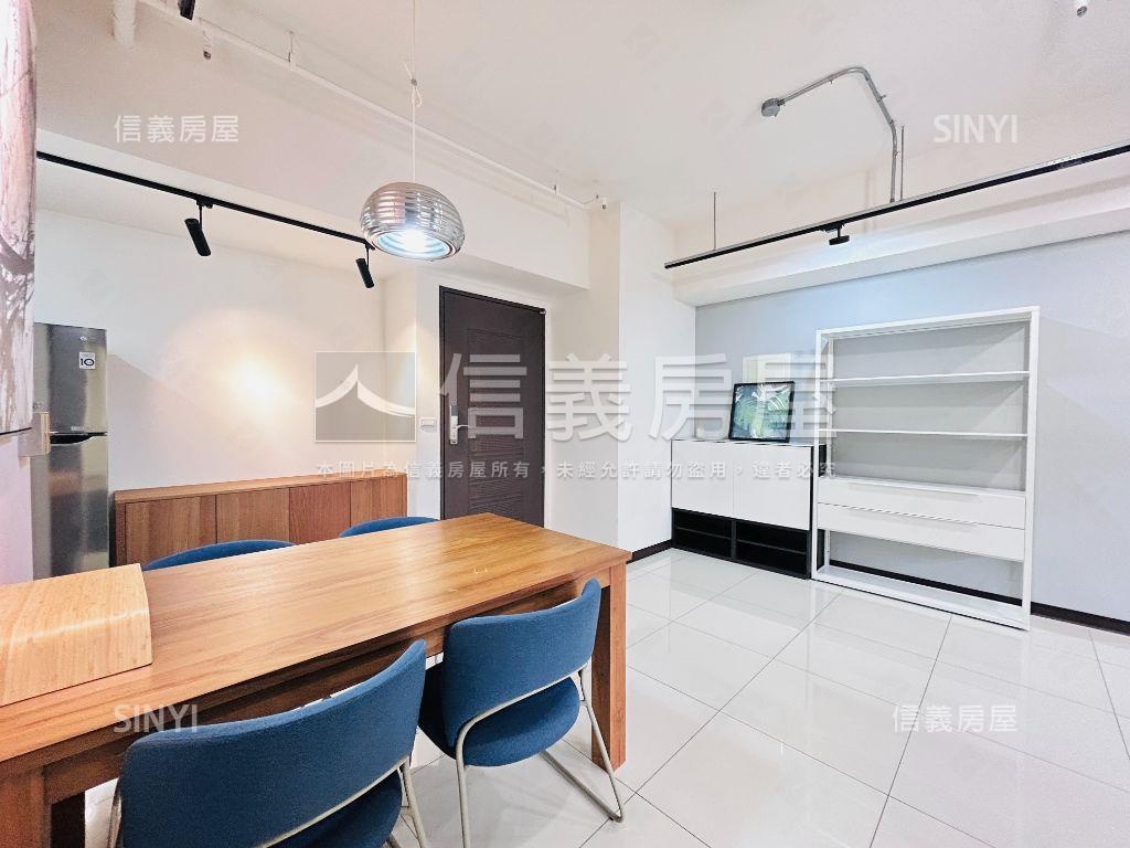 自遊人美屋兩房含車位房屋室內格局與周邊環境