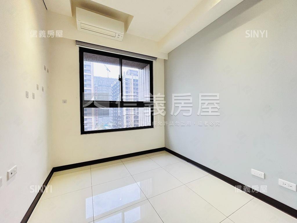 自遊人美屋兩房含車位房屋室內格局與周邊環境