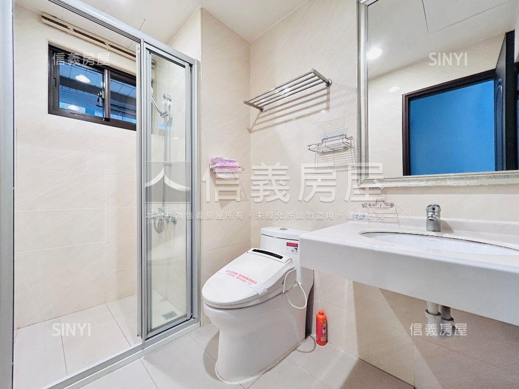 自遊人美屋兩房含車位房屋室內格局與周邊環境