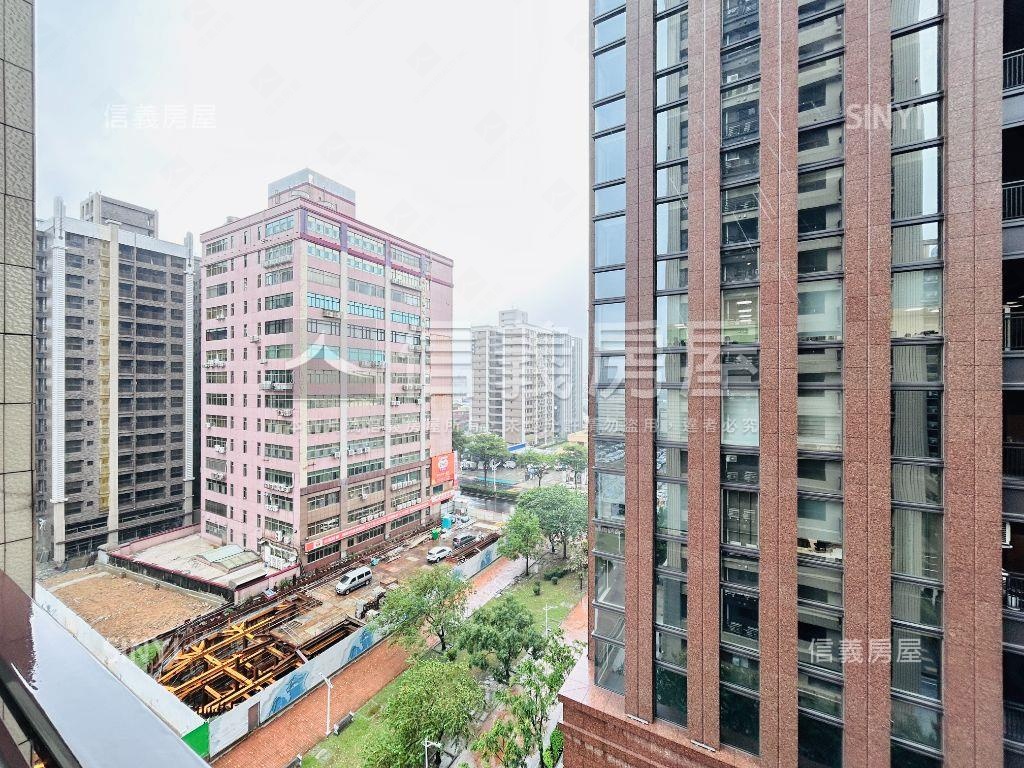 自遊人美屋兩房含車位房屋室內格局與周邊環境