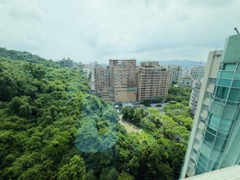 富邦綠意高樓層平面車位