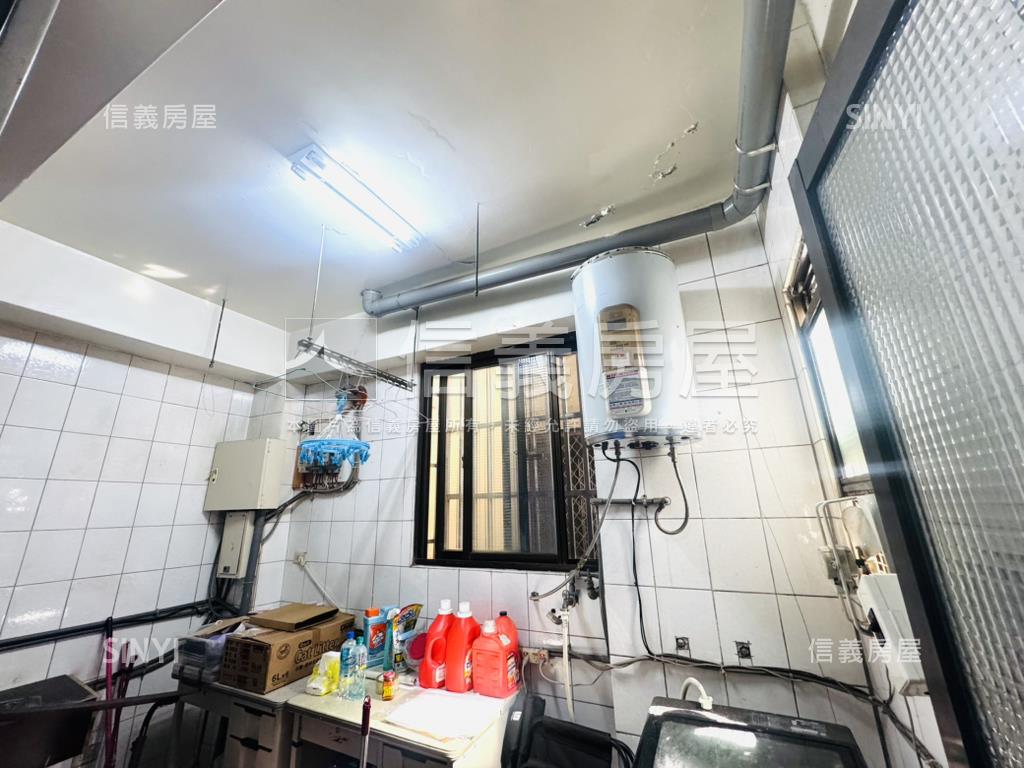 正大鵬路８間套房黃金店面房屋室內格局與周邊環境