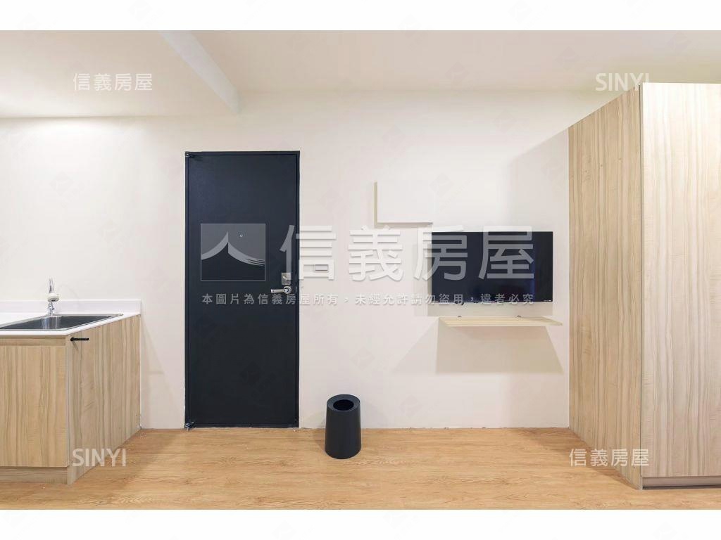 學府精裝四套收租寶房屋室內格局與周邊環境