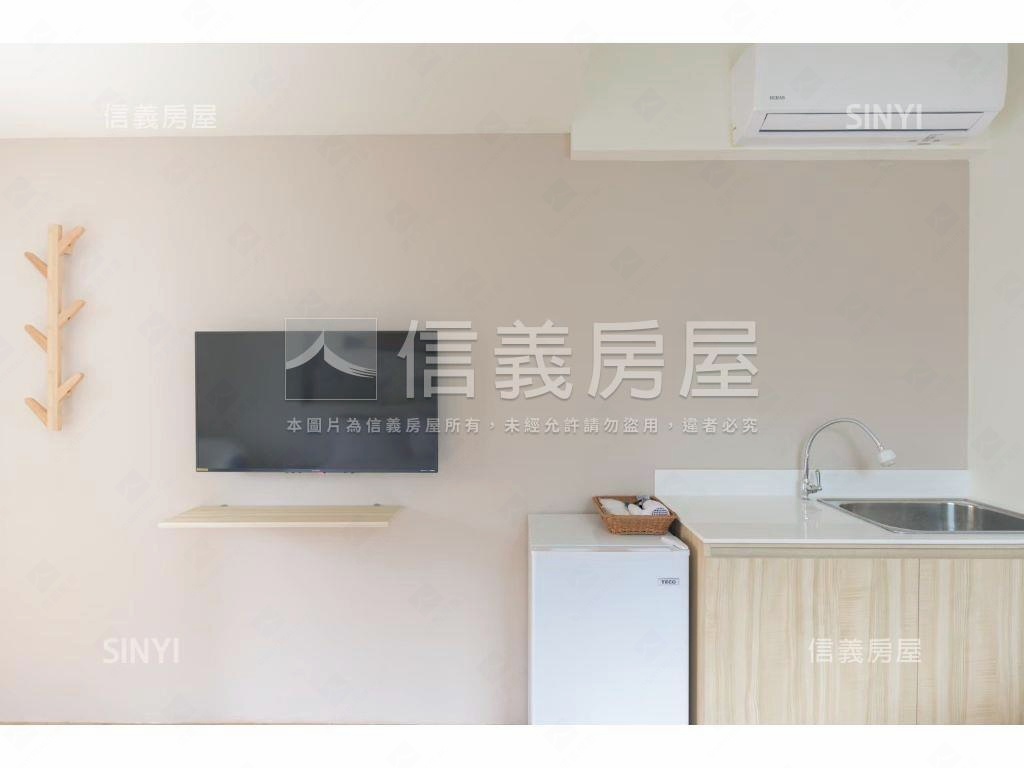 學府精裝四套收租寶房屋室內格局與周邊環境