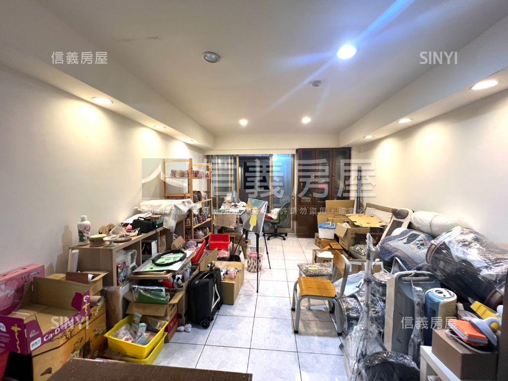 巨豪小築３房雙車位房屋室內格局與周邊環境