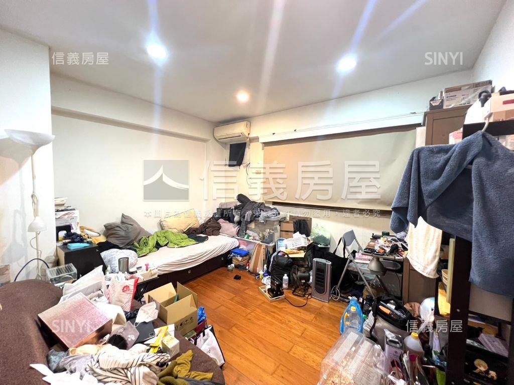 巨豪小築３房雙車位房屋室內格局與周邊環境