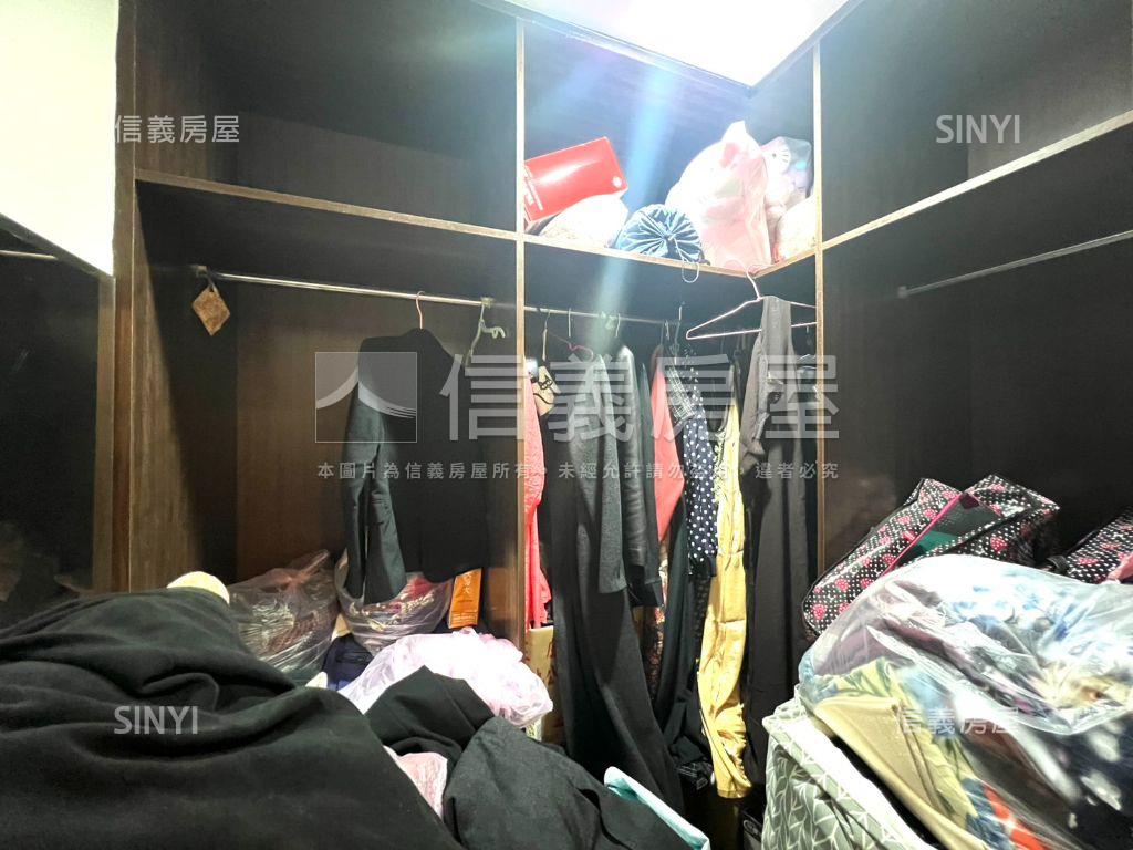 巨豪小築３房雙車位房屋室內格局與周邊環境