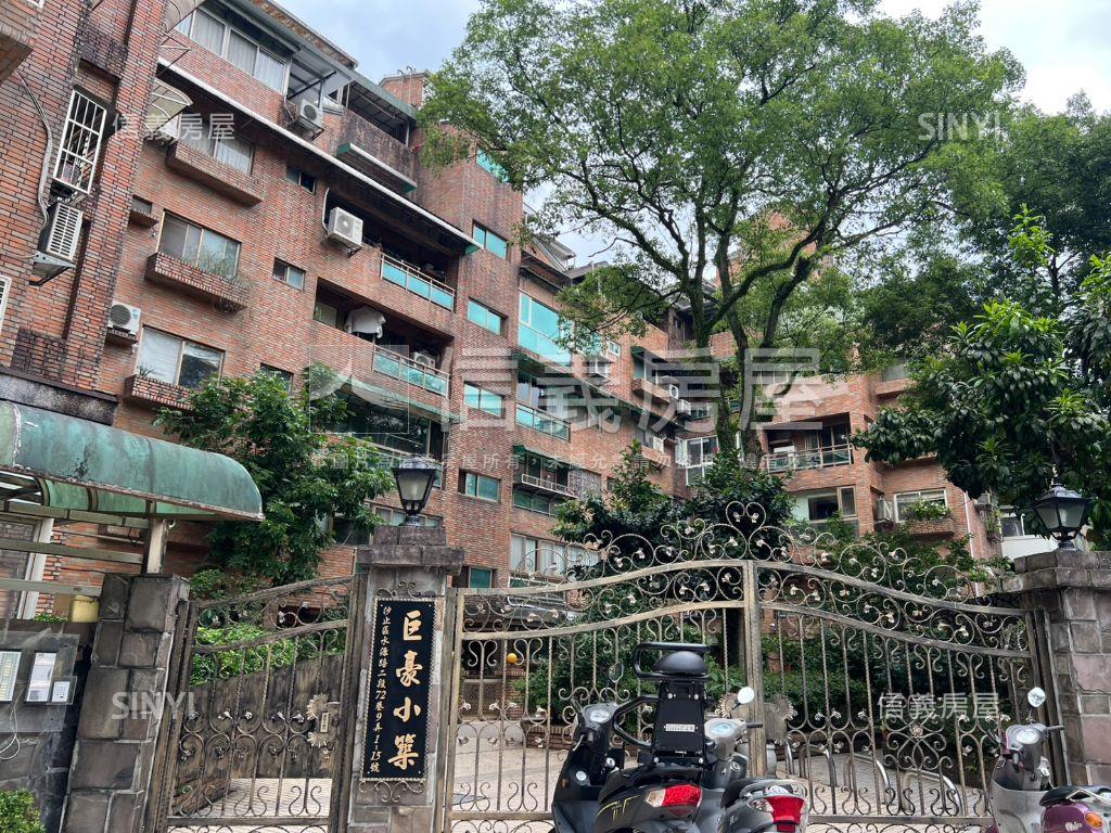 巨豪小築３房雙車位房屋室內格局與周邊環境