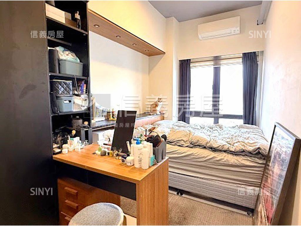 高樓景觀二房車位房屋室內格局與周邊環境