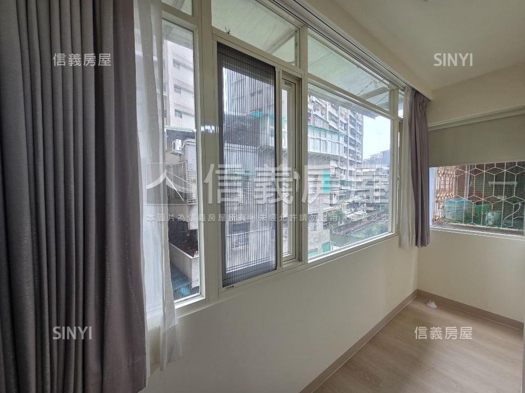 新店站文青質感大三房房屋室內格局與周邊環境