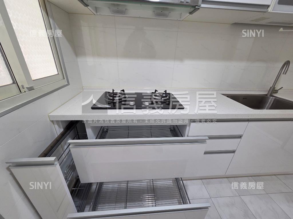 新店站文青質感大三房房屋室內格局與周邊環境