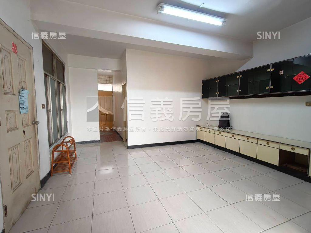 近英明國中三樓採光美寓房屋室內格局與周邊環境