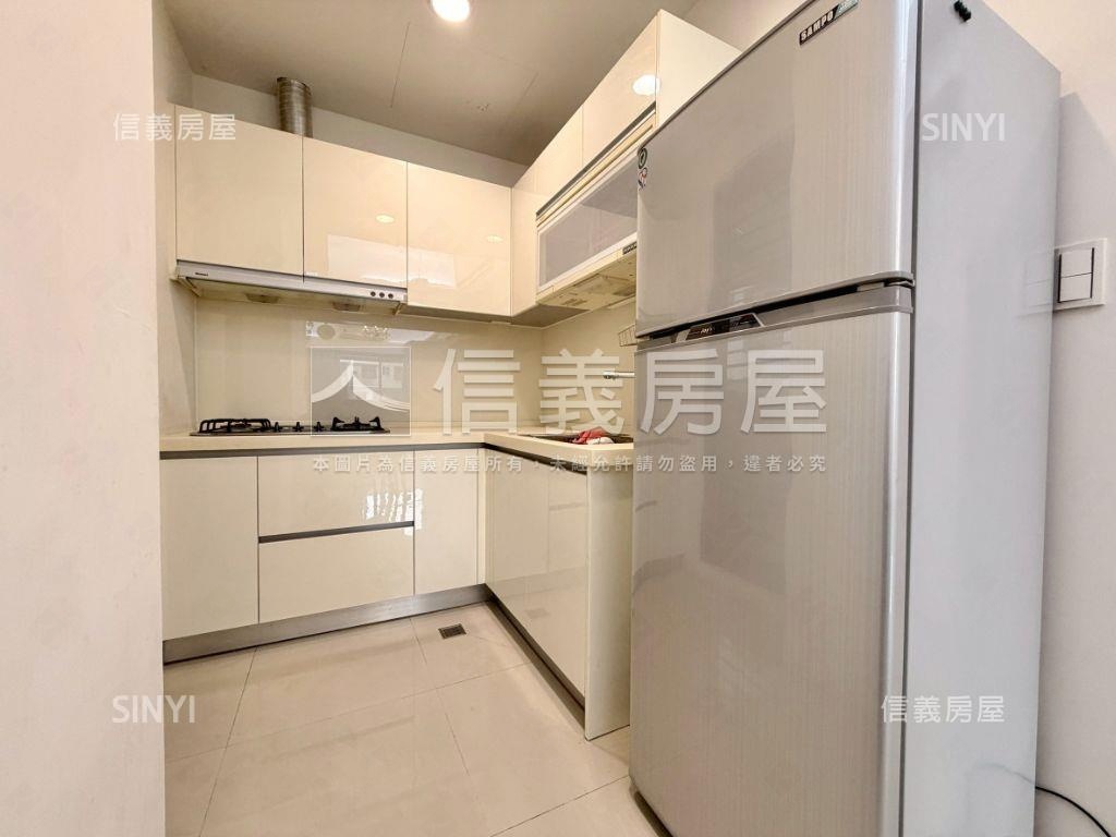 精銳香草天籟精美三房平車房屋室內格局與周邊環境