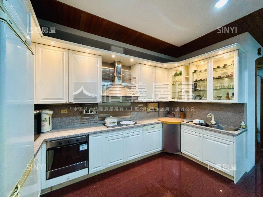 樹義國小前院花園雙車別墅房屋室內格局與周邊環境