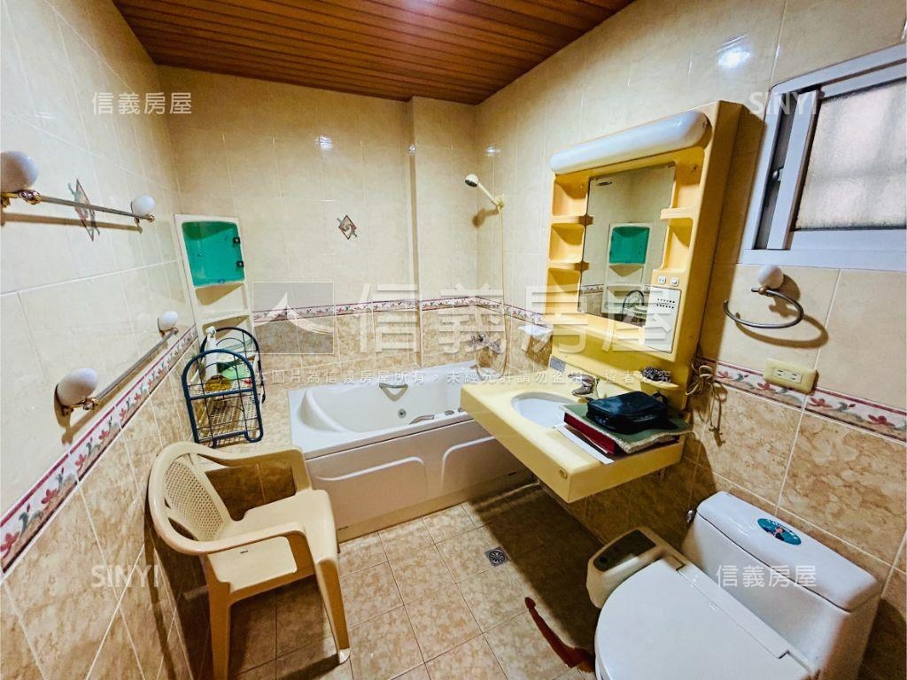 樹義國小前院花園雙車別墅房屋室內格局與周邊環境