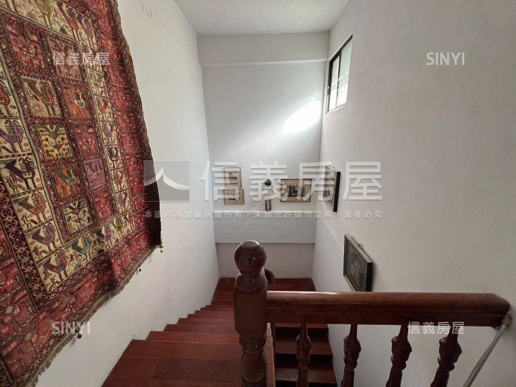 樹義國小前院花園雙車別墅房屋室內格局與周邊環境