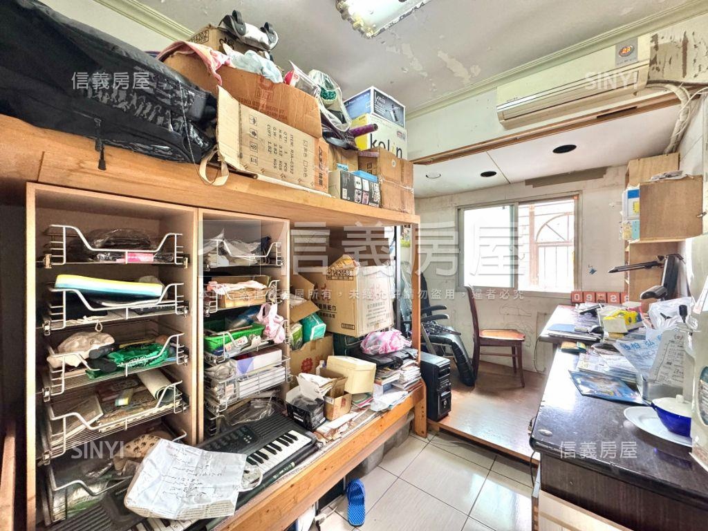 中榮華廈電梯三房房屋室內格局與周邊環境