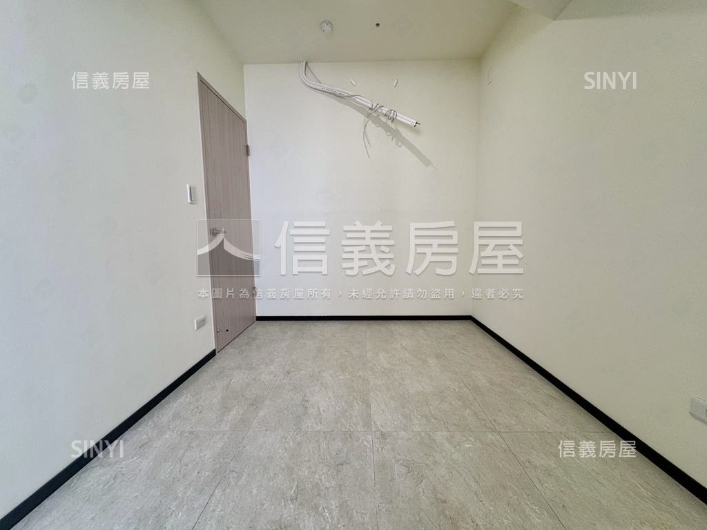 近高醫興富發博愛景觀兩房房屋室內格局與周邊環境