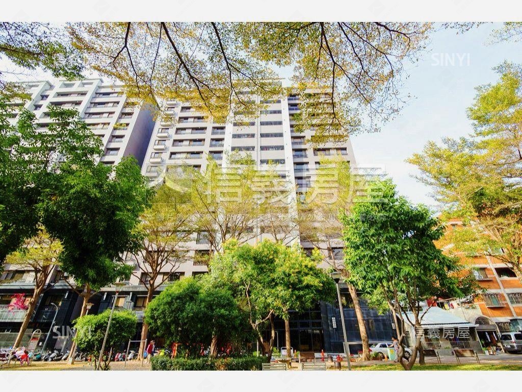 專任★西區雲門四房平車房屋室內格局與周邊環境