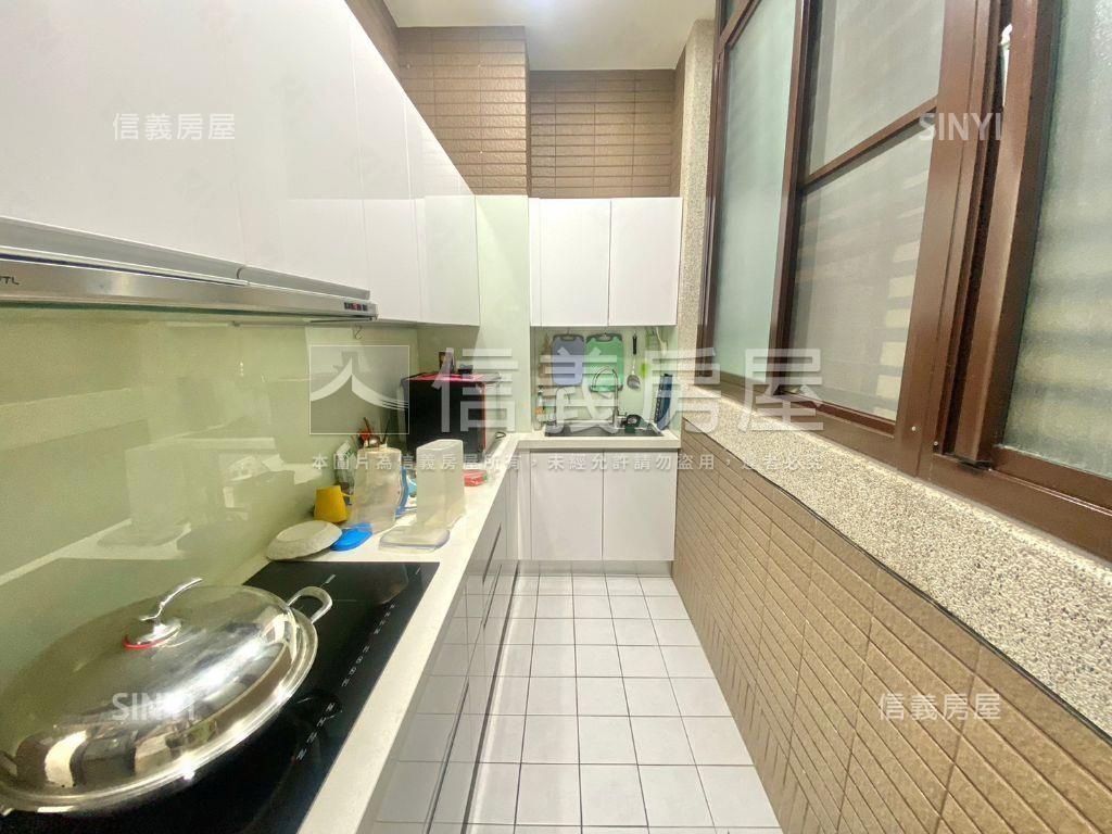中科稀有店住雙平面車位房屋室內格局與周邊環境