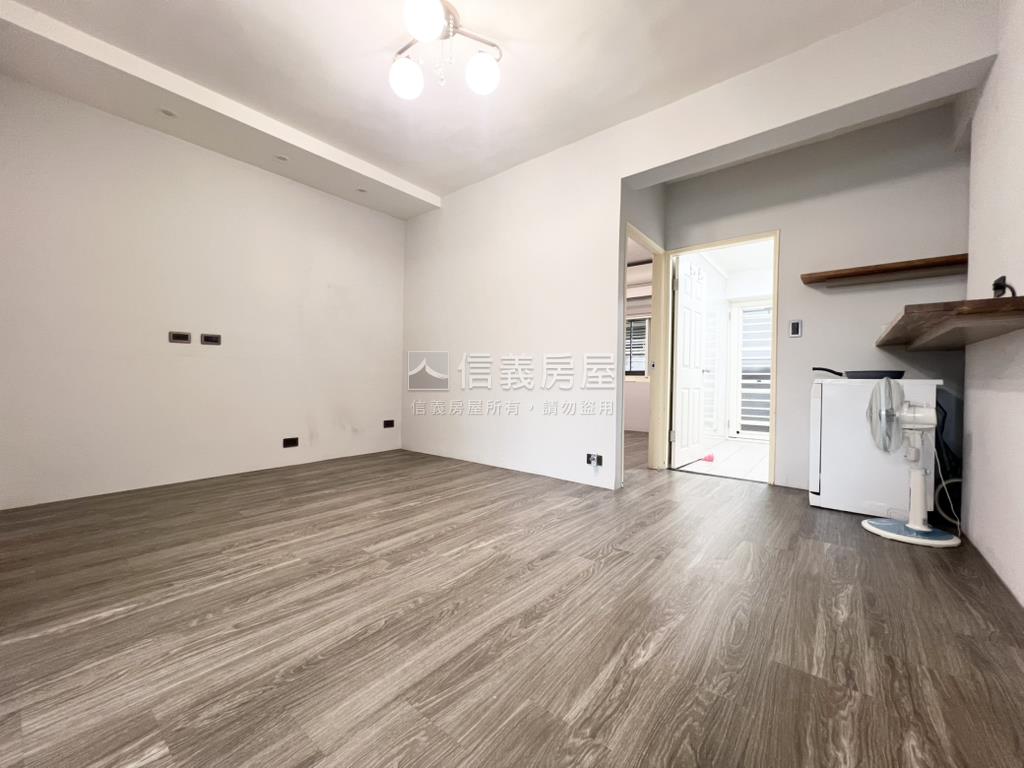 成功路稀有三面採光三樓房屋室內格局與周邊環境
