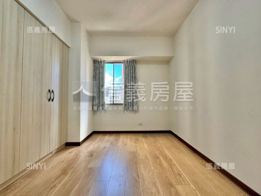 觀雲唯美四房平車房屋室內格局與周邊環境