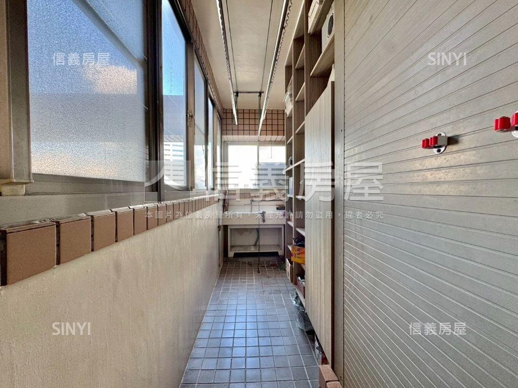 觀雲唯美四房平車房屋室內格局與周邊環境