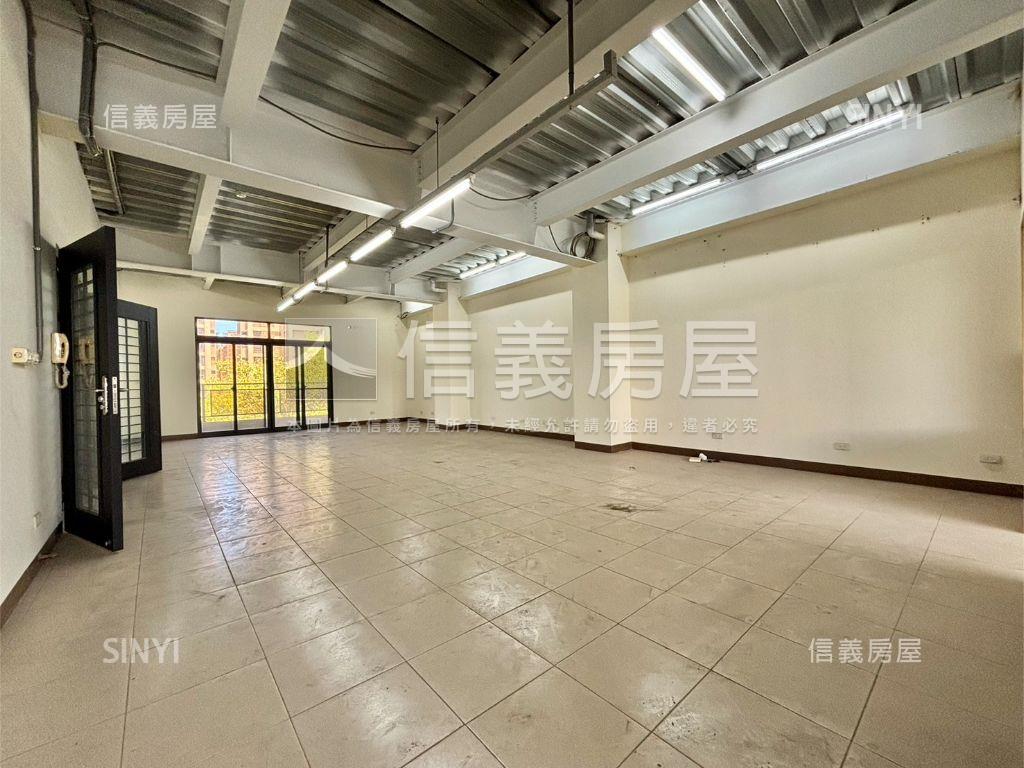 稀有中華一路面寬電梯透店房屋室內格局與周邊環境