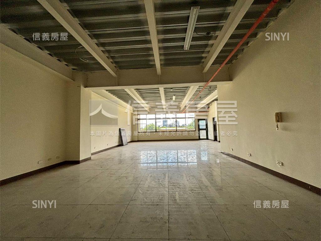 稀有中華一路面寬電梯透店房屋室內格局與周邊環境