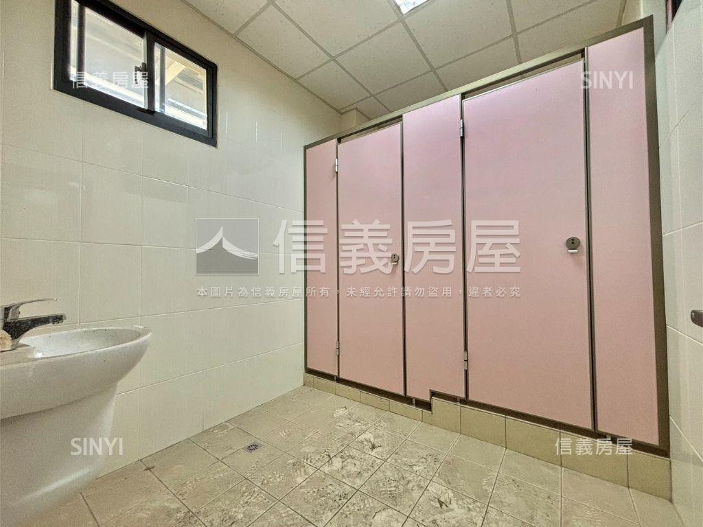 稀有中華一路面寬電梯透店房屋室內格局與周邊環境