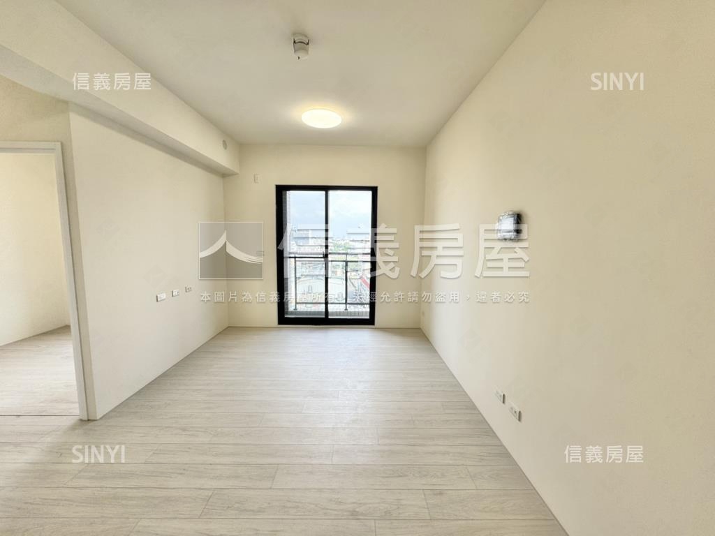 晴山洋洋全新視野兩房平車房屋室內格局與周邊環境