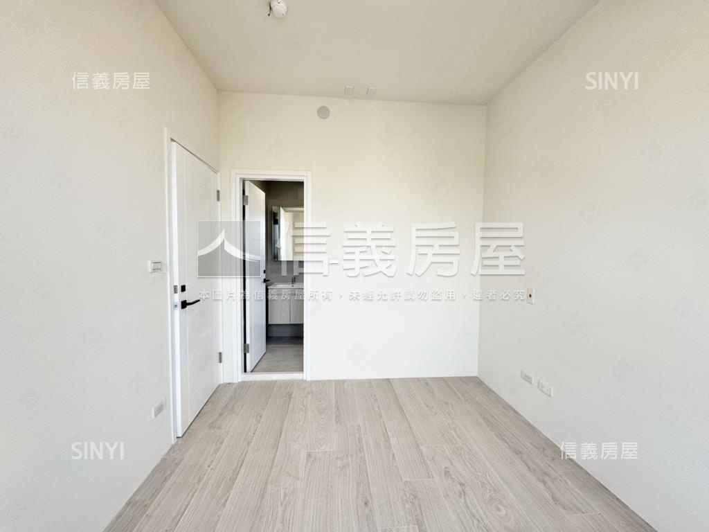 晴山洋洋全新視野兩房平車房屋室內格局與周邊環境
