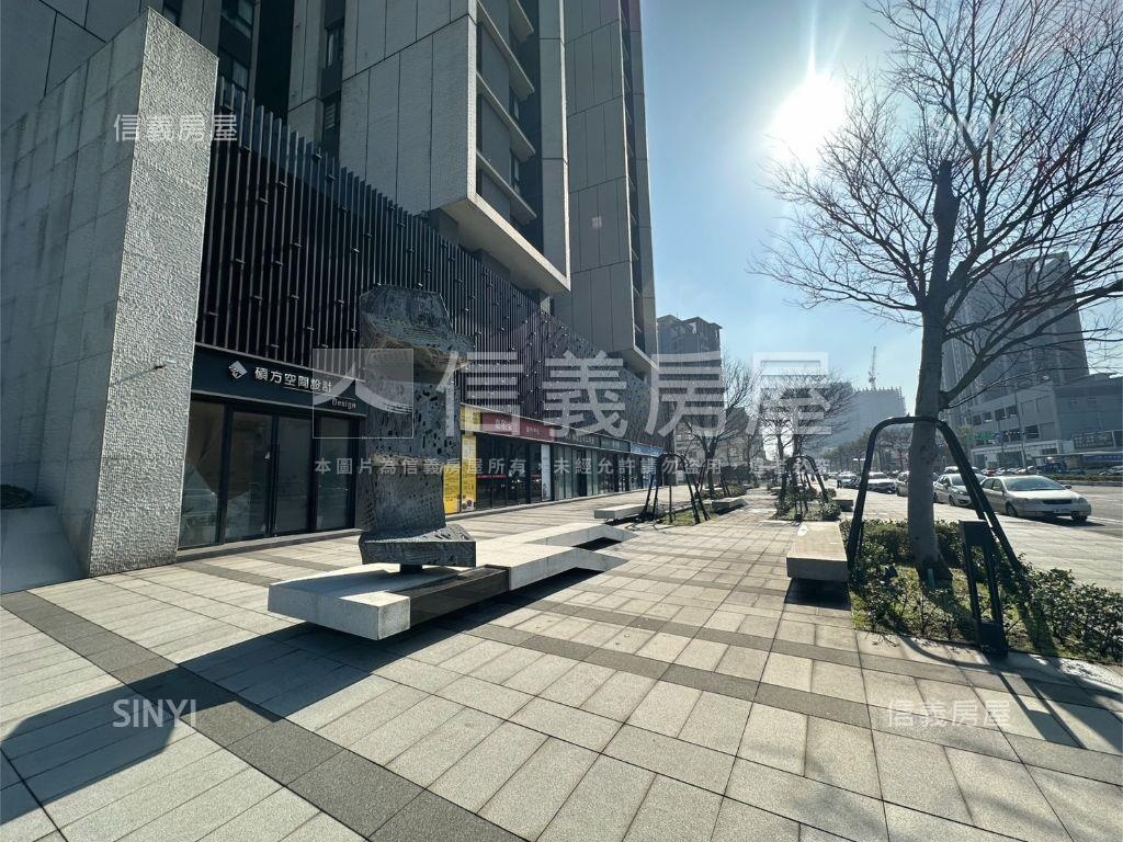 自強北鴻向金店面房屋室內格局與周邊環境