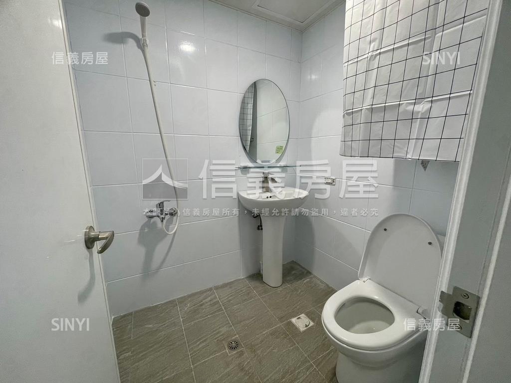 專任㊣可以騎車上樓的公寓房屋室內格局與周邊環境
